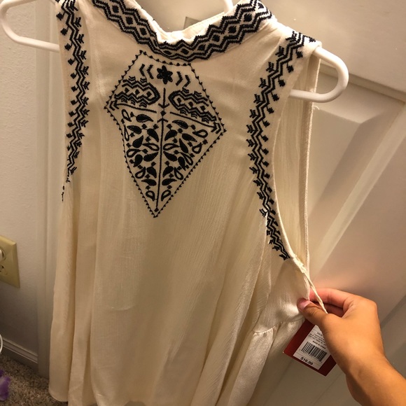 NWT Target High Neck Tank Top - Picture 1 of 4